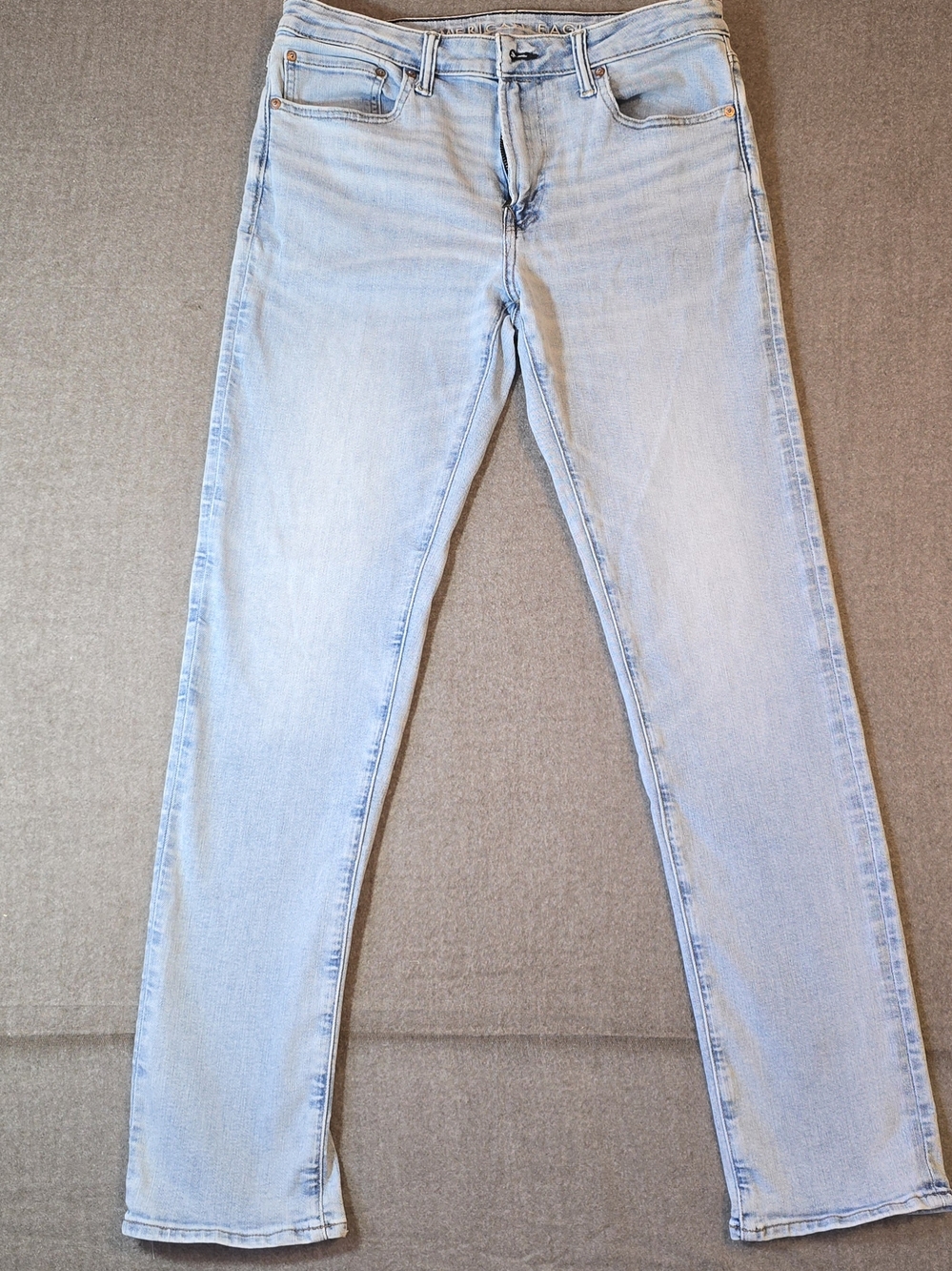 American Eagle Light Wash Mens Jeans - Airflex Slim Fit Mens 34